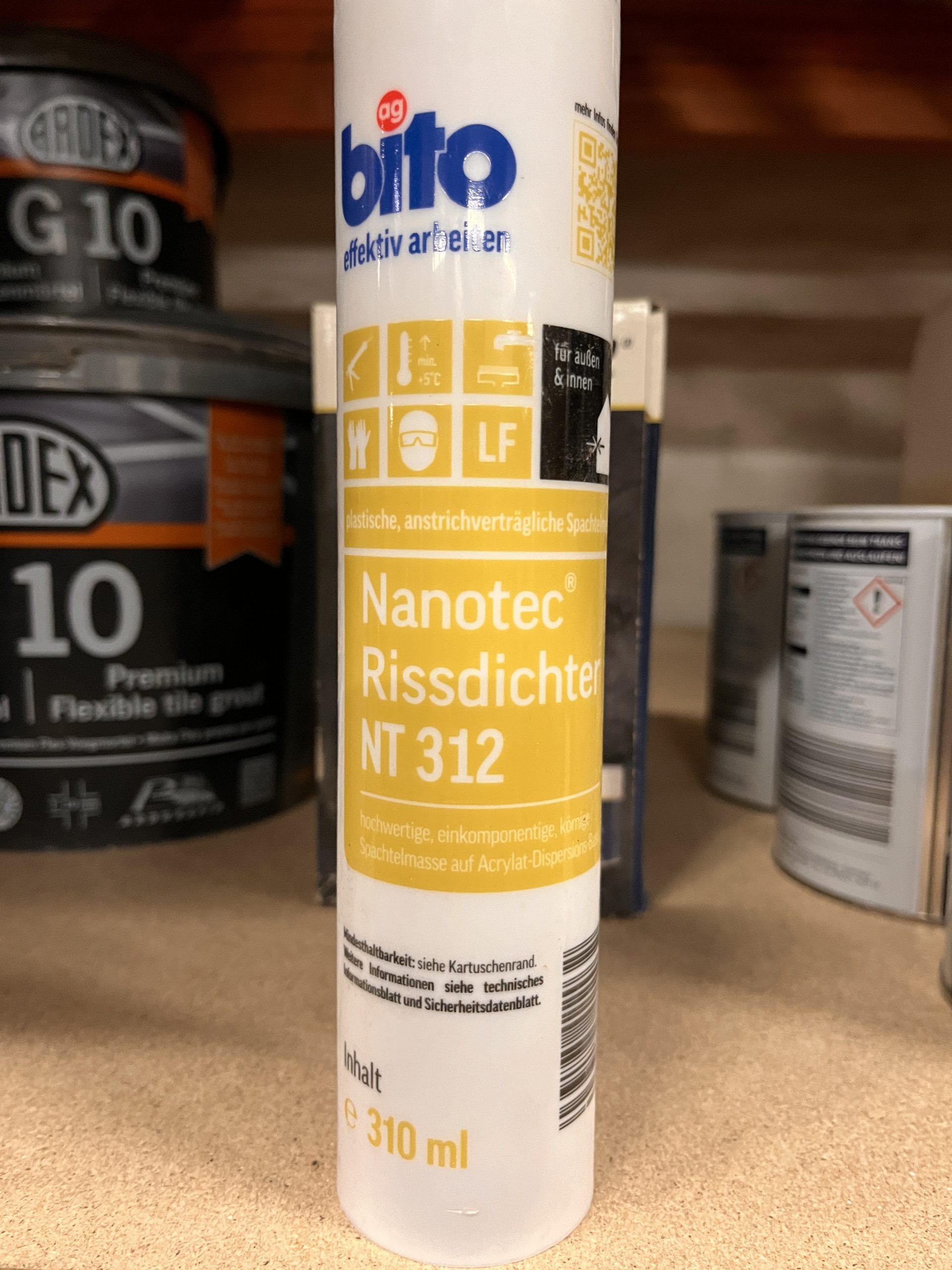 Spachtelmasse auf Acrylat-Dispersionsbasis, Kartuschenformat, für außen & innen